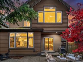 2884 258th Place SE, Sammamish WA 98075