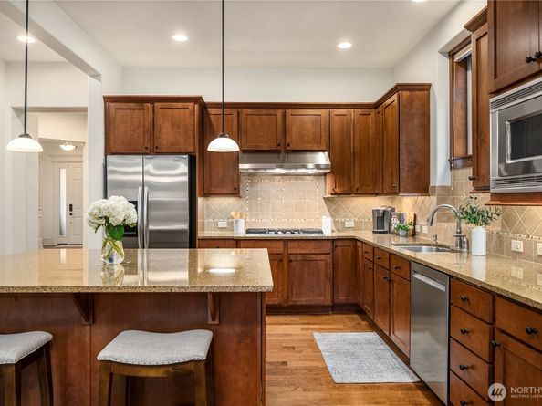 2884 258th Place SE, Sammamish WA 98075