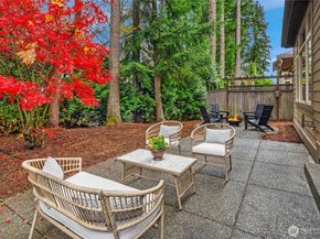 2884 258th Place SE, Sammamish WA 98075