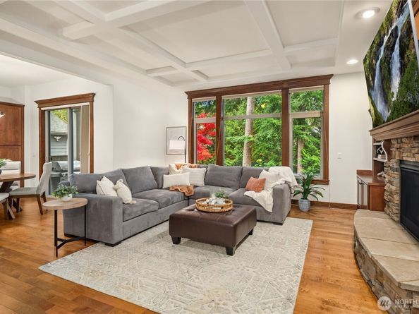 2884 258th Place SE, Sammamish WA 98075