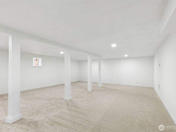 4002 Courtland Place S, Seattle WA 98118