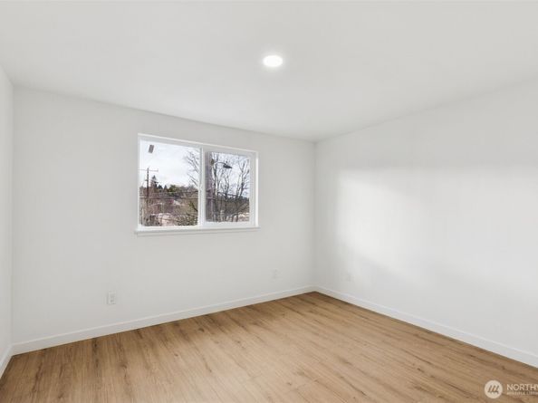 4002 Courtland Place S, Seattle WA 98118