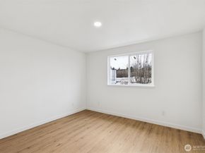 4002 Courtland Place S, Seattle WA 98118