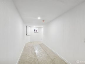 4002 Courtland Place S, Seattle WA 98118