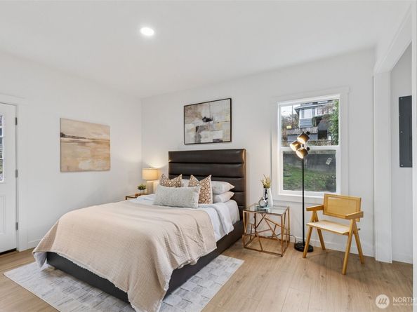 4002 Courtland Place S, Seattle WA 98118