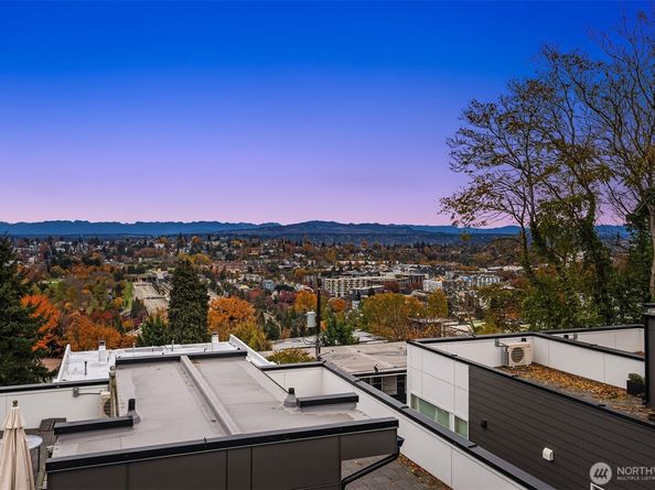 1313 14th Avenue S A, Seattle WA 98144