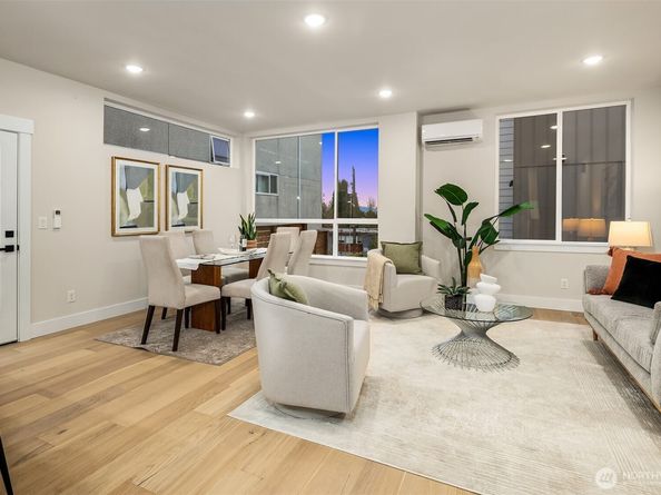 1313 14th Avenue S A, Seattle WA 98144