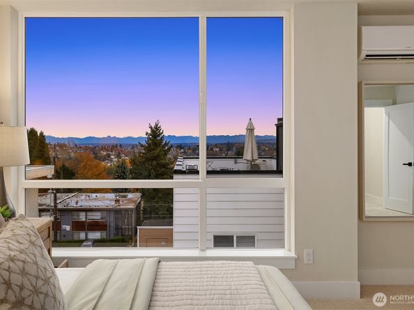 1313 14th Avenue S A, Seattle WA 98144