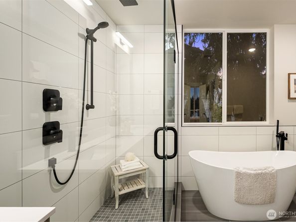 1313 14th Avenue S A, Seattle WA 98144