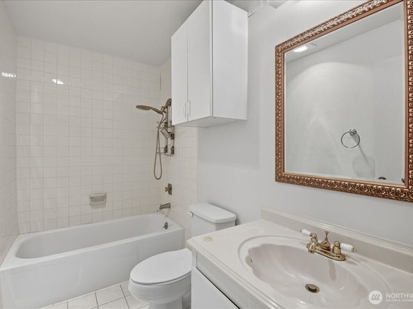 17431 Ambaum Boulevard S B12, Seattle WA 98148