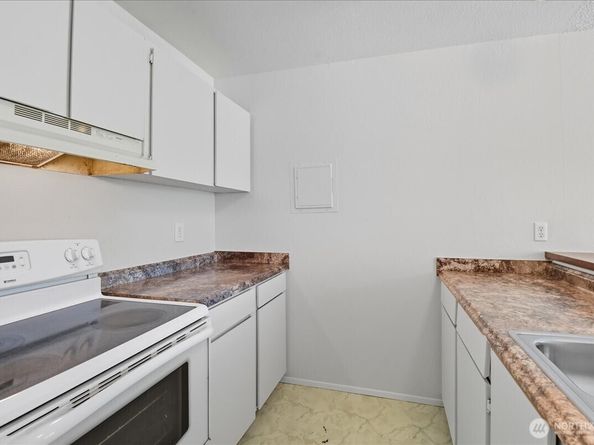 17431 Ambaum Boulevard S B12, Seattle WA 98148