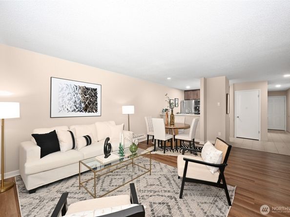 2949 76th Avenue SE 81D, Mercer Island WA 98040