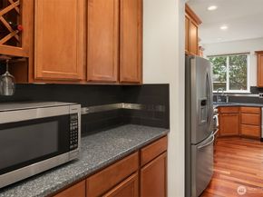 787 Hoquiam Place NE, Renton WA 98059