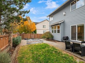 787 Hoquiam Place NE, Renton WA 98059