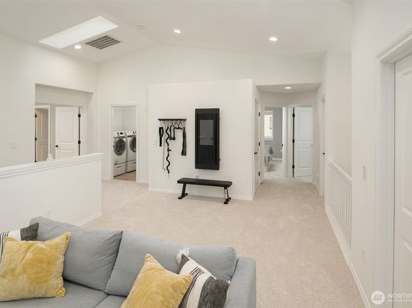 787 Hoquiam Place NE, Renton WA 98059