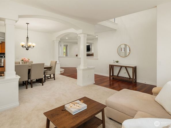 787 Hoquiam Place NE, Renton WA 98059