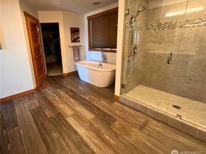 7940 Beach Drive E, Port Orchard WA 98366