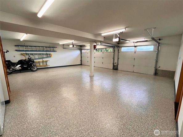 7940 Beach Drive E, Port Orchard WA 98366