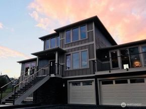 7940 Beach Drive E, Port Orchard WA 98366