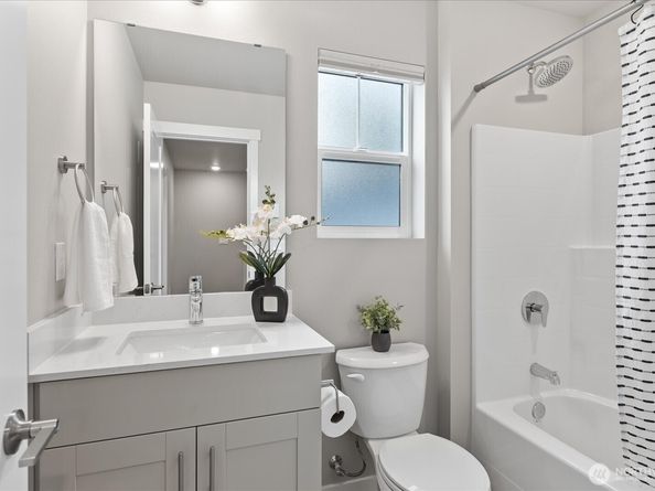 13730 Manor Way F1, Lynnwood WA 98087