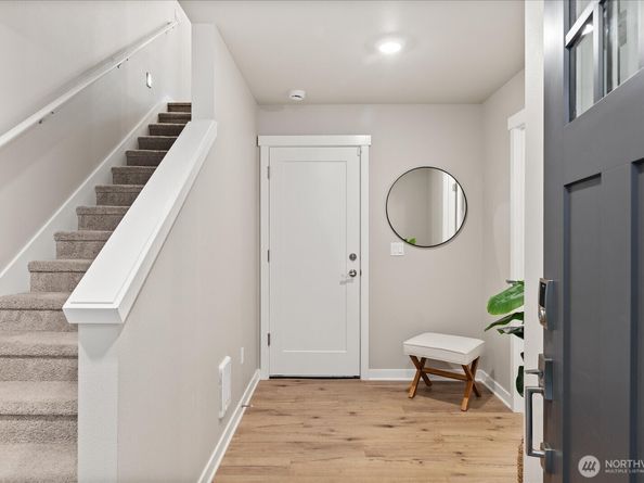 13730 Manor Way F1, Lynnwood WA 98087