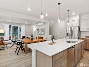 13730 Manor Way F1, Lynnwood WA 98087