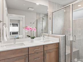 13730 Manor Way F1, Lynnwood WA 98087