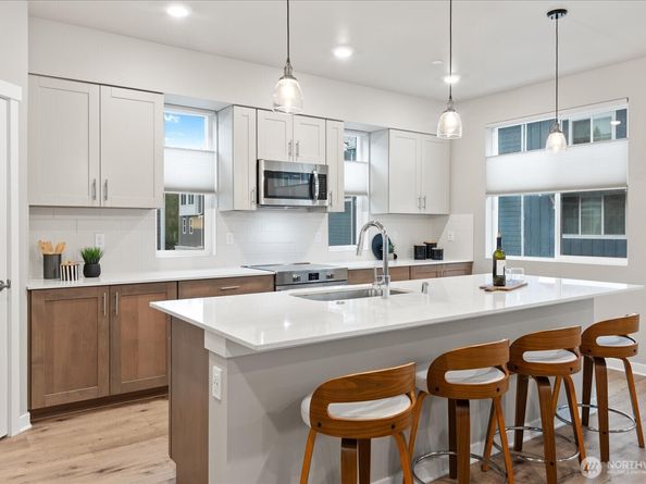 13730 Manor Way F1, Lynnwood WA 98087