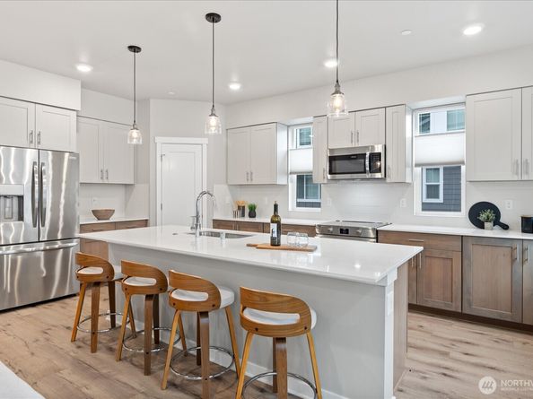 13730 Manor Way F1, Lynnwood WA 98087