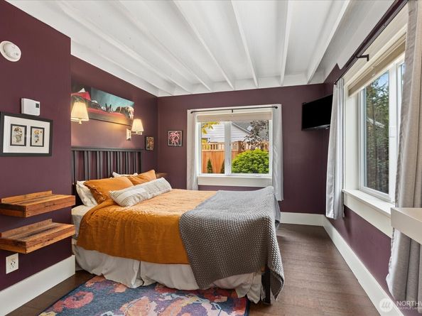 14034 2nd Avenue NW B, Seattle WA 98177