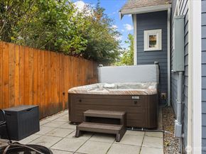 14034 2nd Avenue NW B, Seattle WA 98177