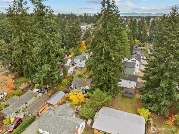 14034 2nd Avenue NW B, Seattle WA 98177