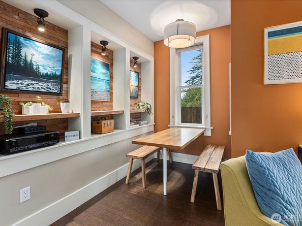 14034 2nd Avenue NW B, Seattle WA 98177