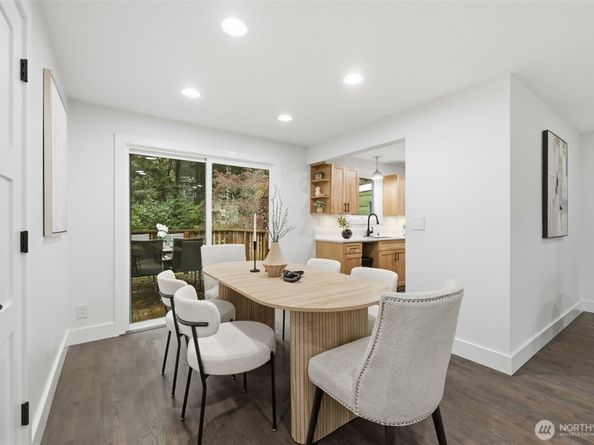 4364 151st Avenue SE, Bellevue WA 98006