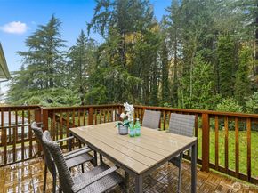 4364 151st Avenue SE, Bellevue WA 98006