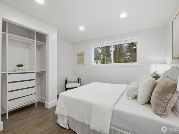 4364 151st Avenue SE, Bellevue WA 98006