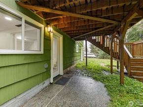 4364 151st Avenue SE, Bellevue WA 98006