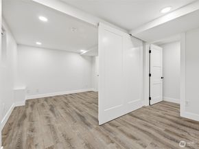 4364 151st Avenue SE, Bellevue WA 98006