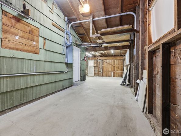 4364 151st Avenue SE, Bellevue WA 98006