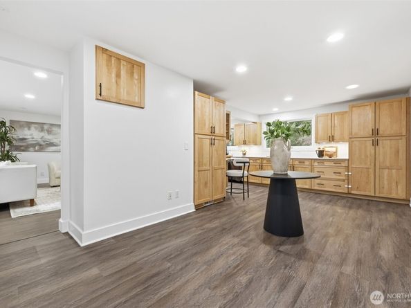 4364 151st Avenue SE, Bellevue WA 98006