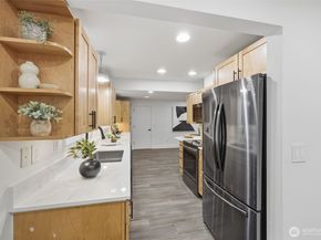 4364 151st Avenue SE, Bellevue WA 98006