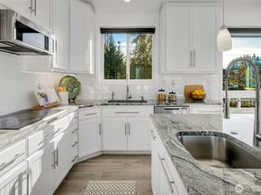 12300 17th Place NE, Lake Stevens WA 98258