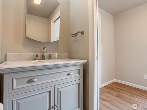 5735 SE Alpine Road, Olalla WA 98359