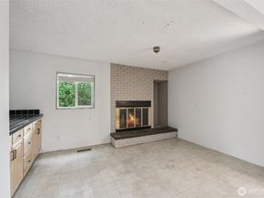 9321 Sharon Drive, Everett WA 98204