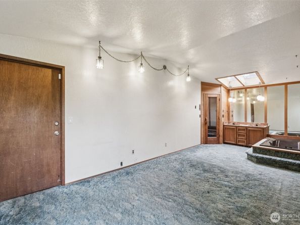 9321 Sharon Drive, Everett WA 98204