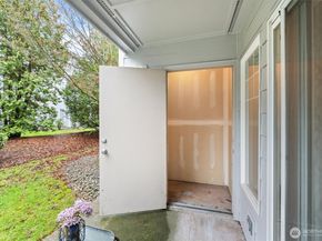 15150 140th Way SE S103, Renton WA 98058