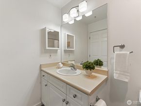 15150 140th Way SE S103, Renton WA 98058