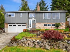 1221 Coronado Place, Edmonds WA 98020
