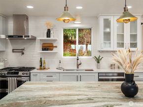 1221 Coronado Place, Edmonds WA 98020