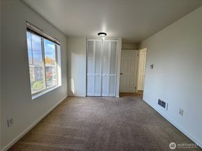 11006 NE 68th Street 829, Kirkland WA 98033